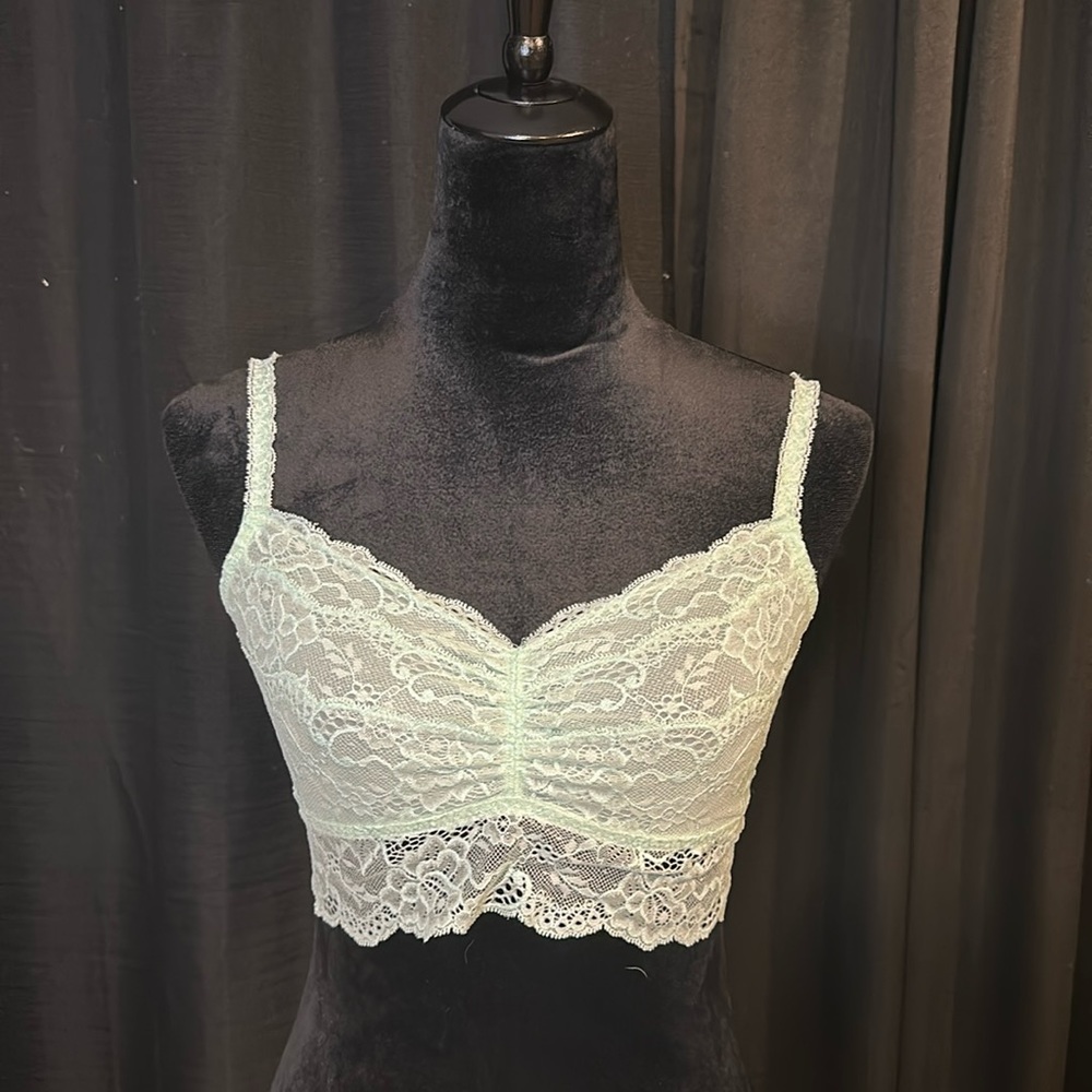 🐚Shimmery VS PINK bralette in mint